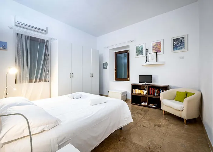 Casa Ersilia